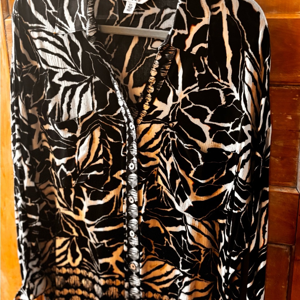 Tribal Sport black/white print blouse
